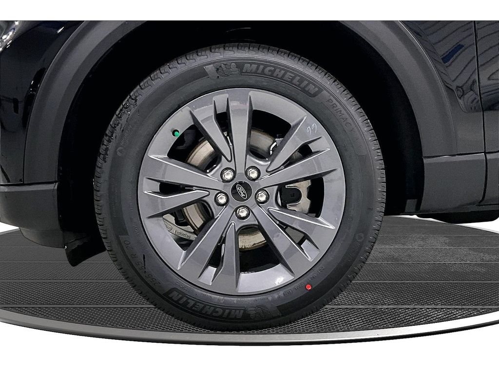 New 2026 Ford Explorer - photo 14