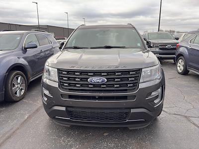 Used 2017 Ford Explorer - photo 2
