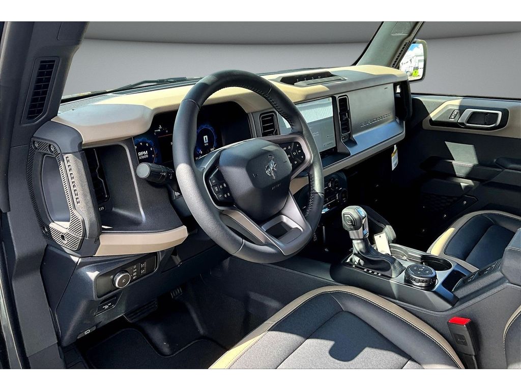 New 2026 Ford Bronco - photo 8