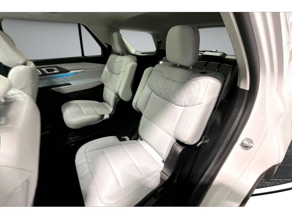 New 2026 Ford Explorer - photo 12