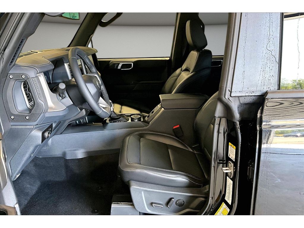 New 2026 Ford Bronco - photo 9