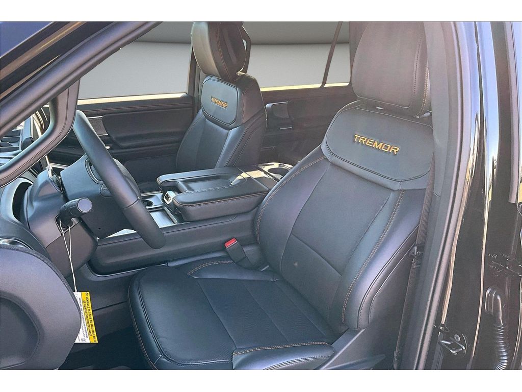 New 2026 Ford Expedition - photo 10