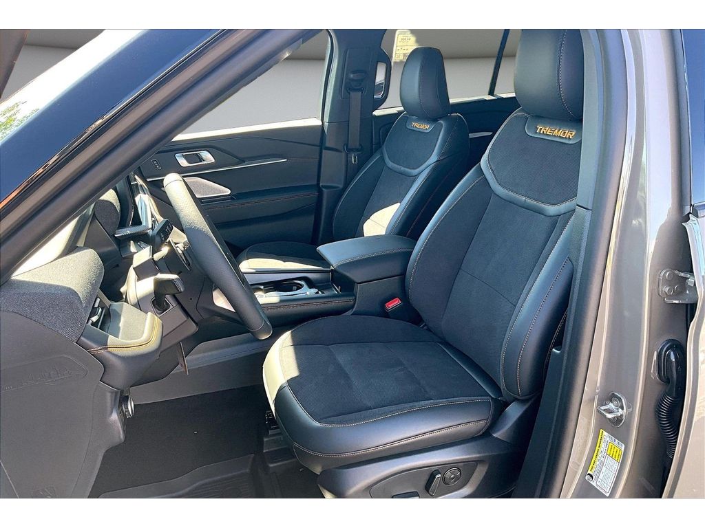 New 2026 Ford Explorer - photo 11