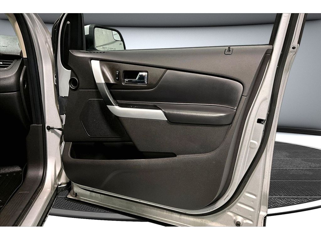 Used 2012 Ford Edge - photo 25