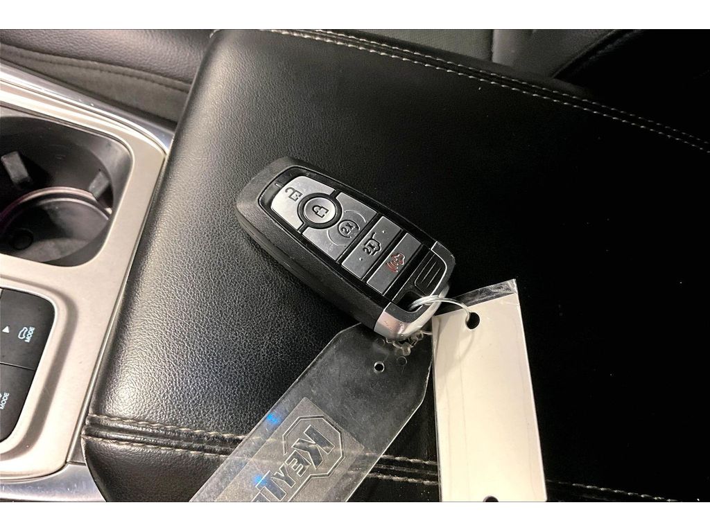Used 2021 Ford Explorer - photo 9
