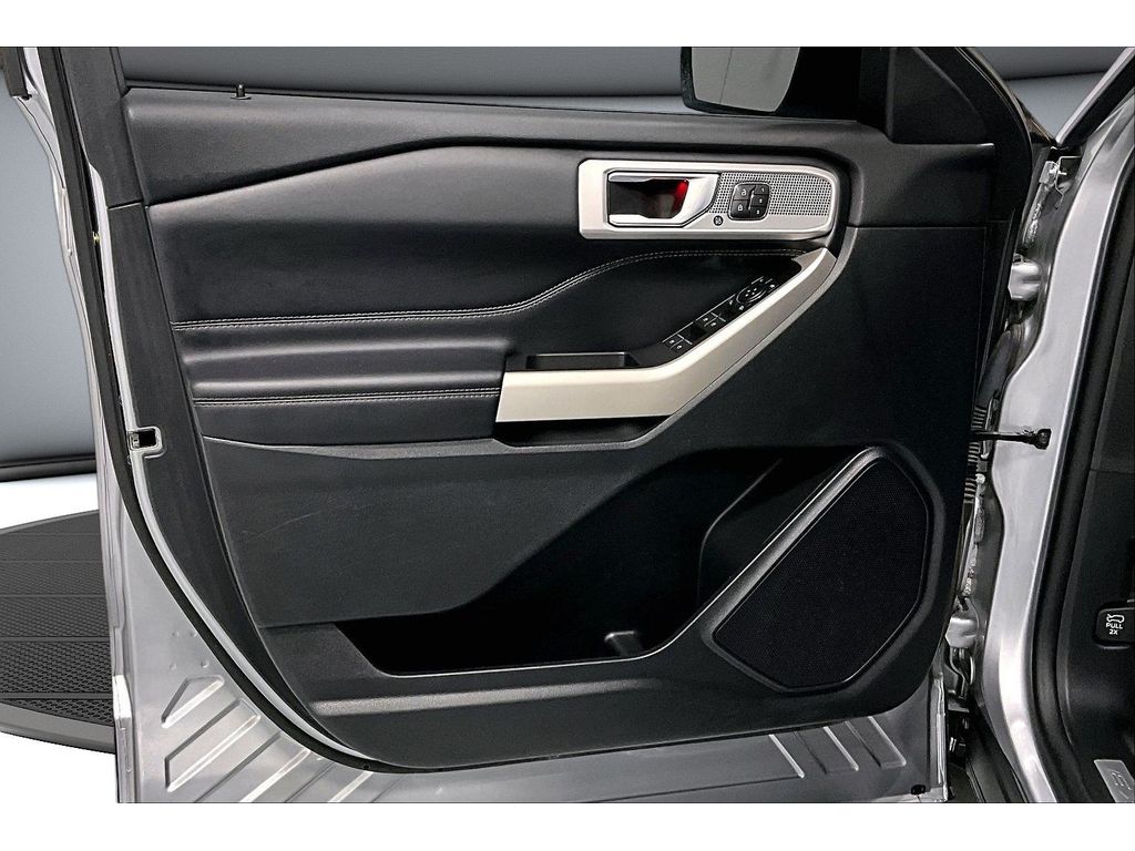 Used 2021 Ford Explorer - photo 20