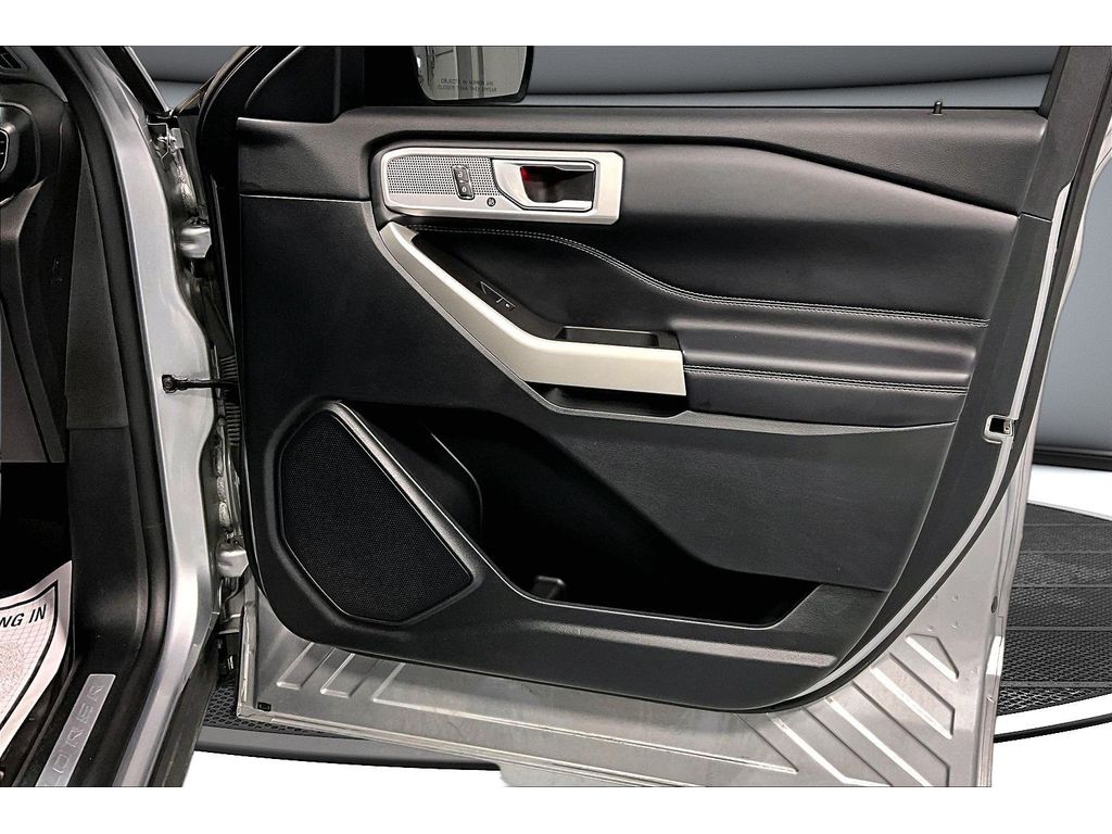 Used 2021 Ford Explorer - photo 21