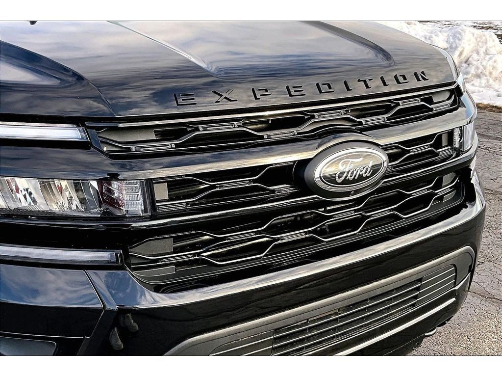 Used 2022 Ford Expedition - photo 33