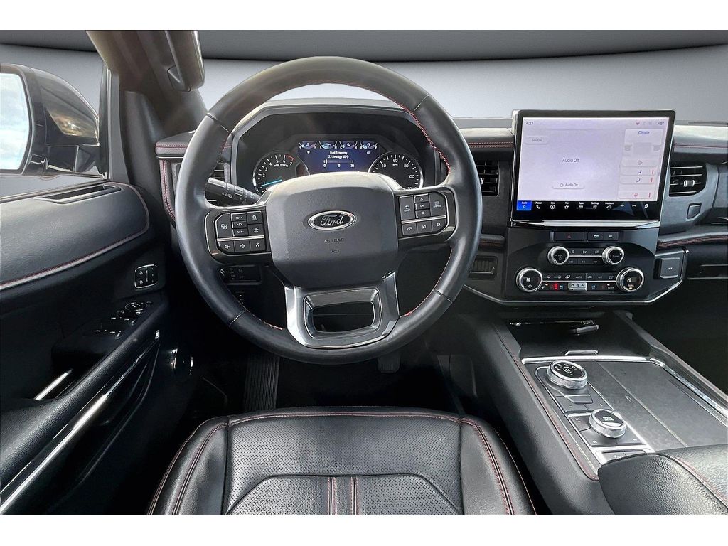 Used 2022 Ford Expedition - photo 8