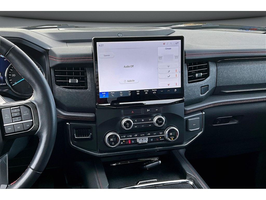 Used 2022 Ford Expedition - photo 9