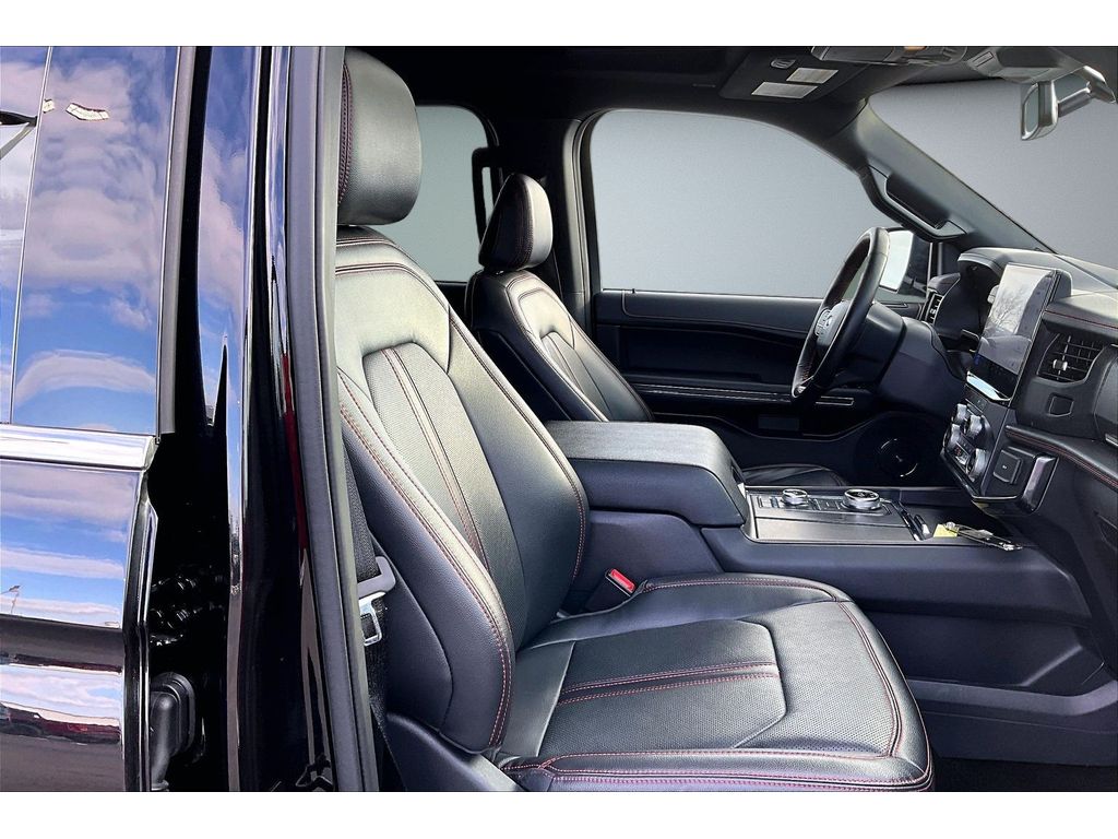 Used 2022 Ford Expedition - photo 10