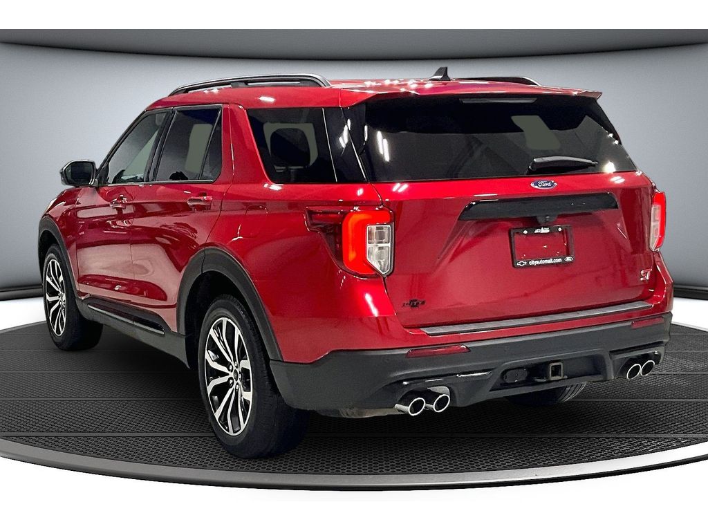 Used 2023 Ford Explorer - photo 2