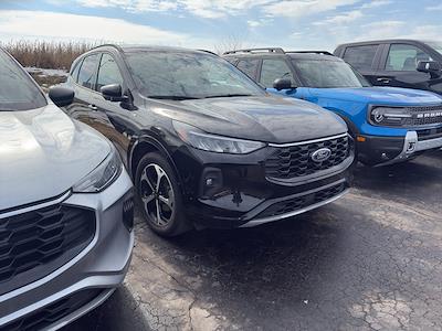 Used 2023 Ford Escape - photo 1