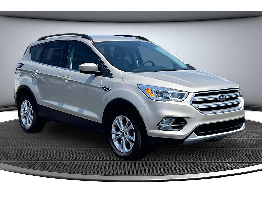 Used 2017 Ford Escape - photo 2