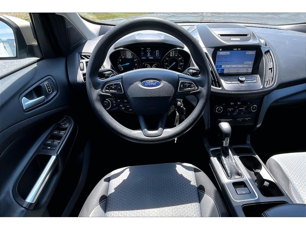 Used 2017 Ford Escape - photo 7