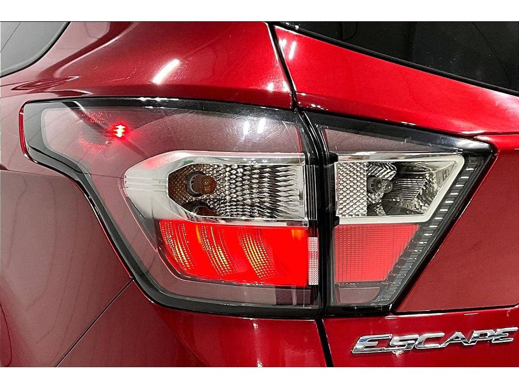 Used 2017 Ford Escape - photo 31