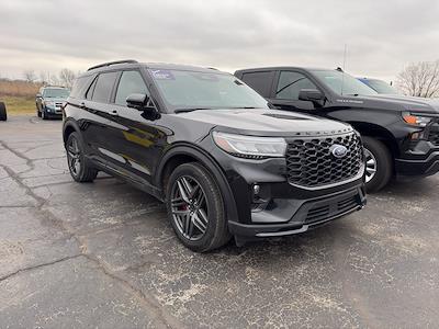 Used 2025 Ford Explorer - photo 1