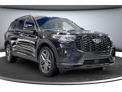 Used 2025 Ford Explorer - photo 1