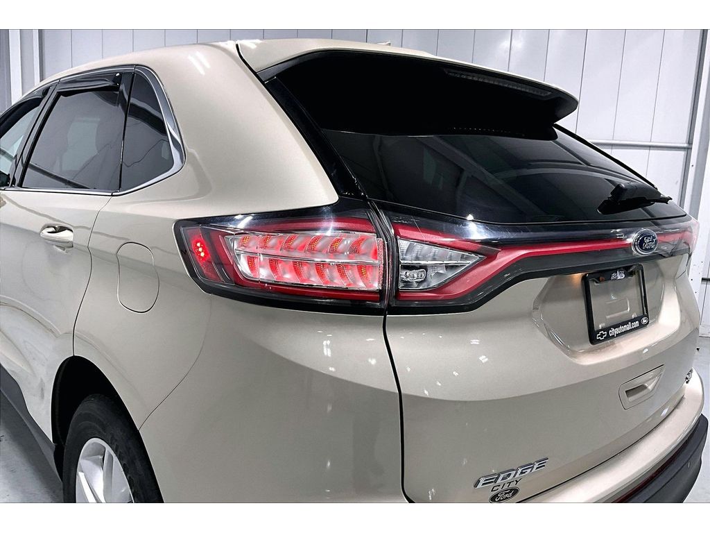 Used 2018 Ford Edge - photo 25