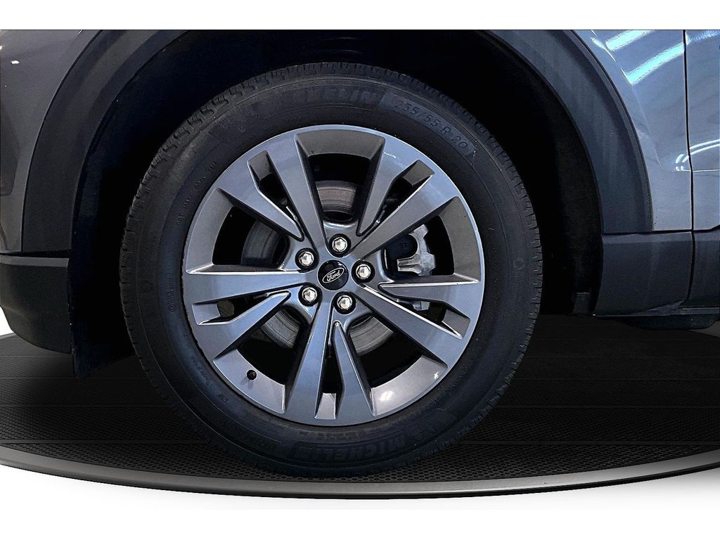 Used 2023 Ford Explorer - photo 12