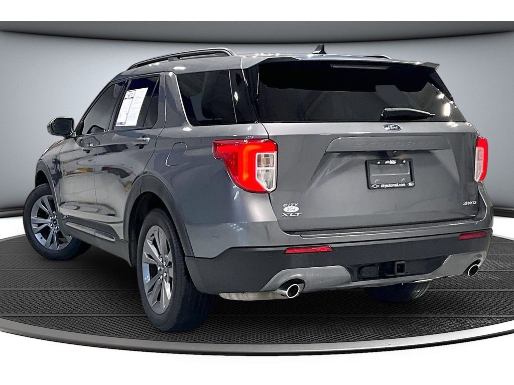 Used 2023 Ford Explorer - photo 2