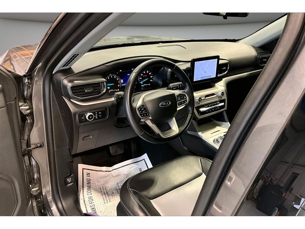 Used 2023 Ford Explorer - photo 16