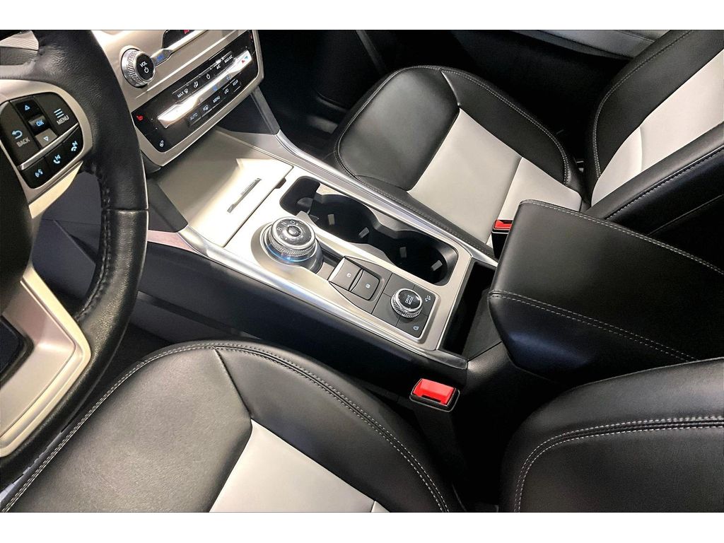 Used 2023 Ford Explorer - photo 19