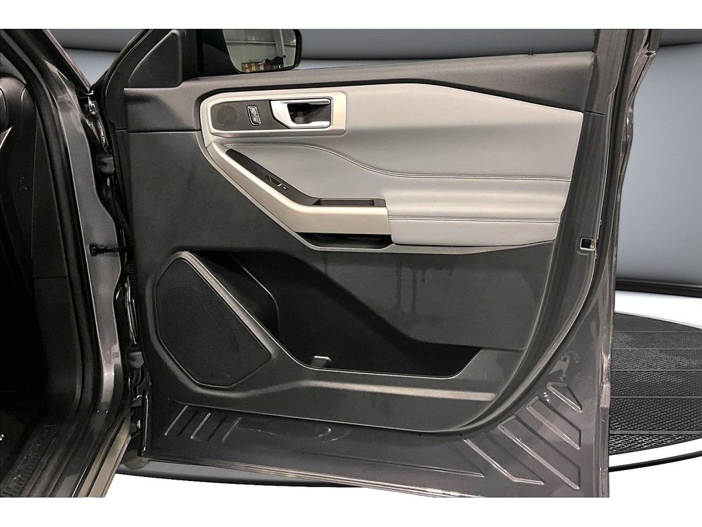 Used 2023 Ford Explorer - photo 26