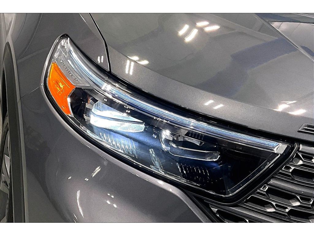 Used 2023 Ford Explorer - photo 31