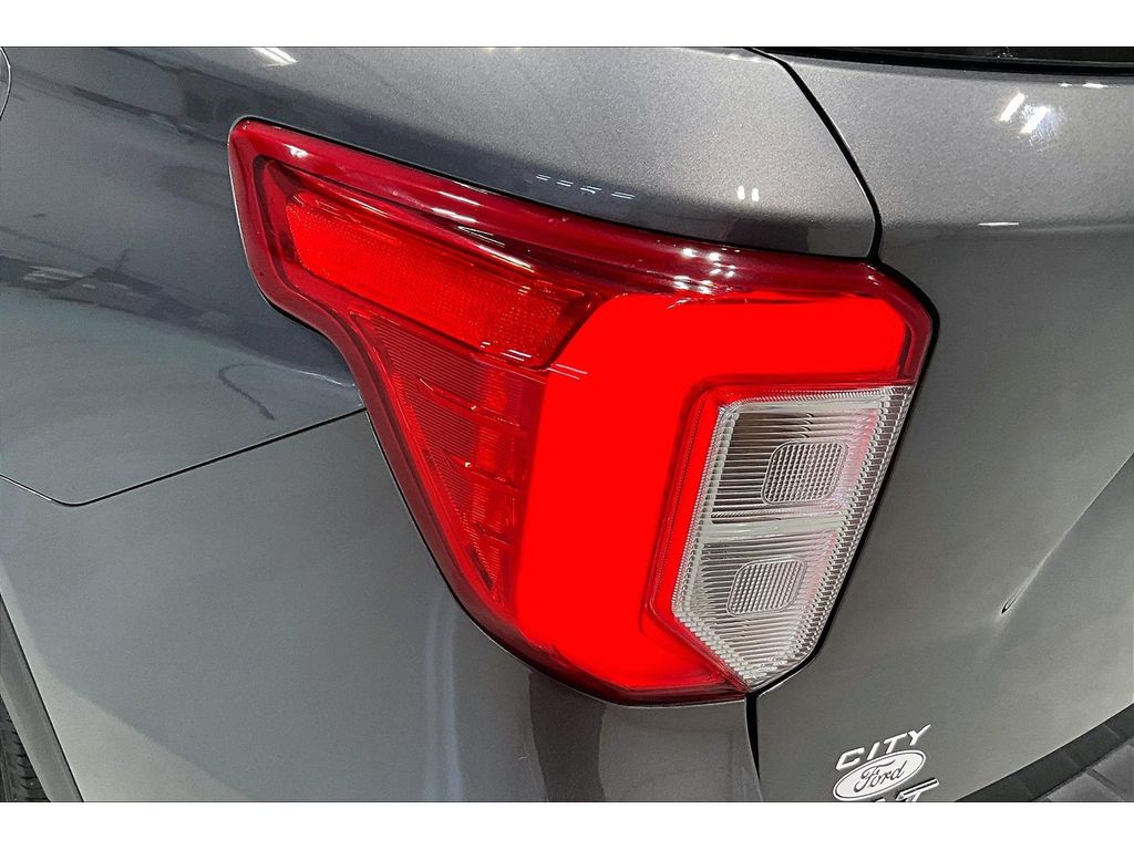 Used 2023 Ford Explorer - photo 32