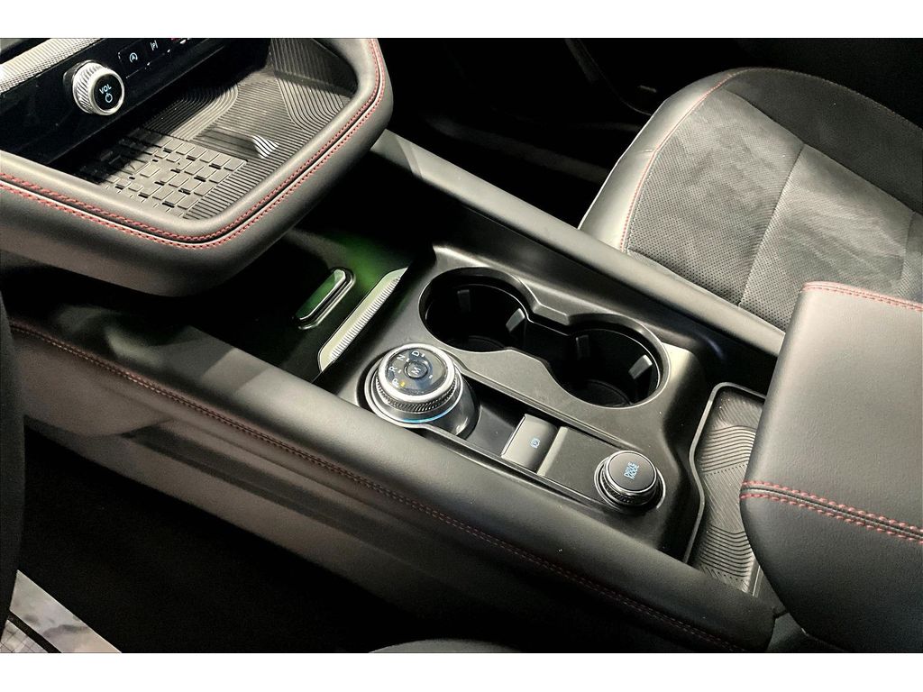 Used 2025 Ford Explorer - photo 19