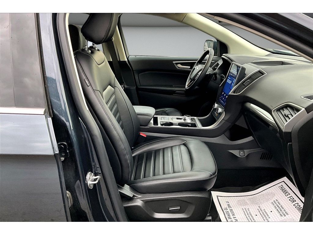 Used 2023 Ford Edge - photo 10