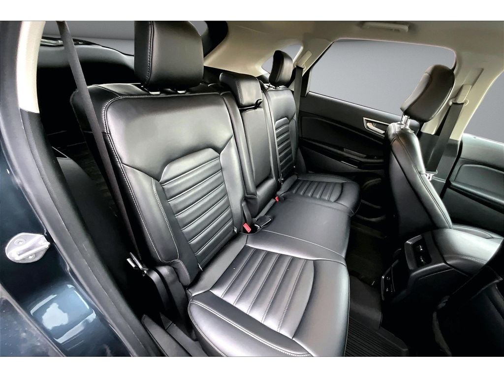 Used 2023 Ford Edge - photo 28