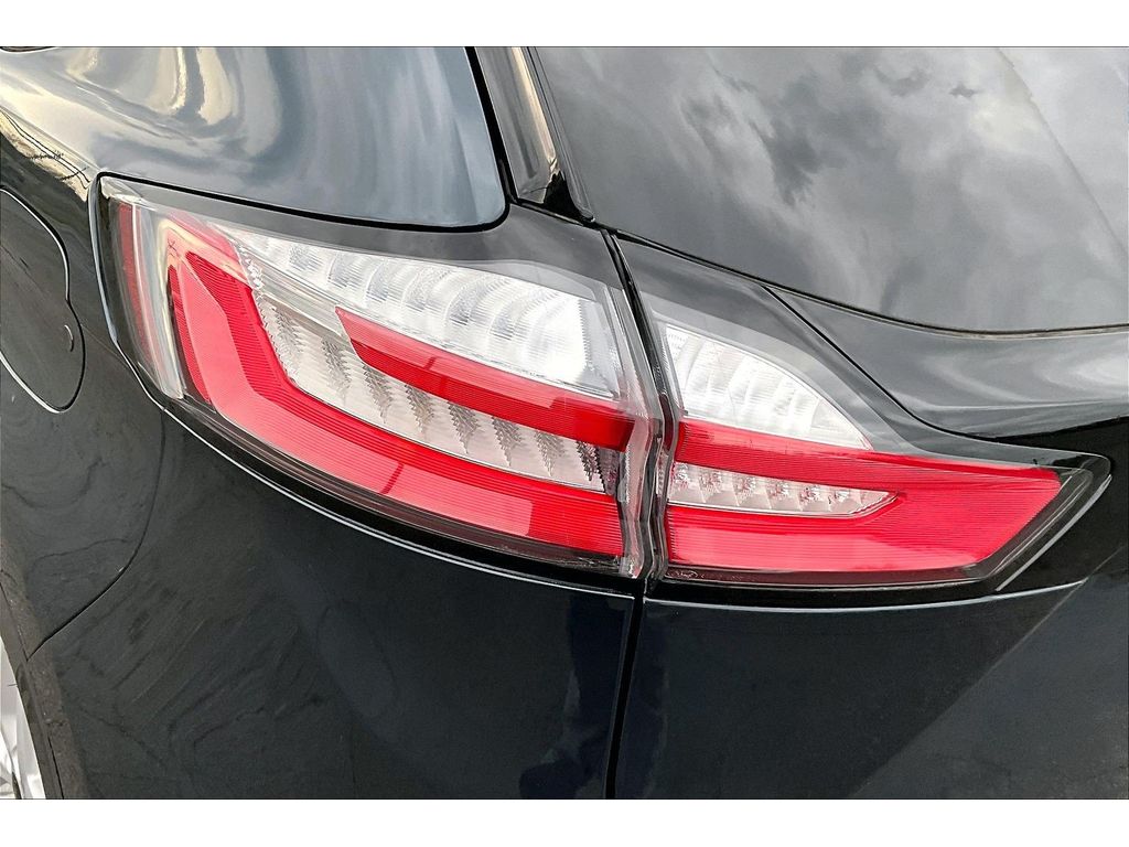Used 2023 Ford Edge - photo 30