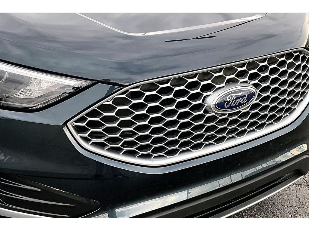 Used 2023 Ford Edge - photo 31