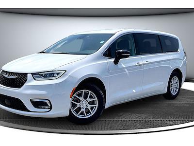 2024 Chrysler Pacifica FWD Minivan for sale #FP4758 - photo 1