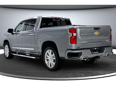 Used 2025 Chevrolet Silverado 1500 - photo 1