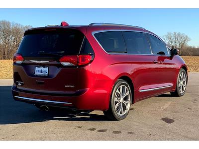 2017 Chrysler Pacifica FWD Minivan for sale #GM6718A - photo 2