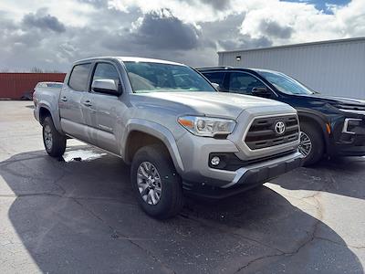 Used 2017 Toyota Tacoma - photo 1