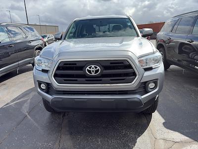 Used 2017 Toyota Tacoma - photo 1