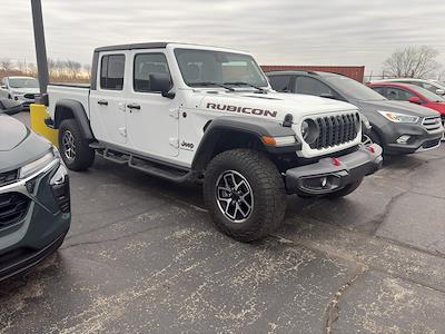 Used 2024 Jeep Gladiator - photo 1