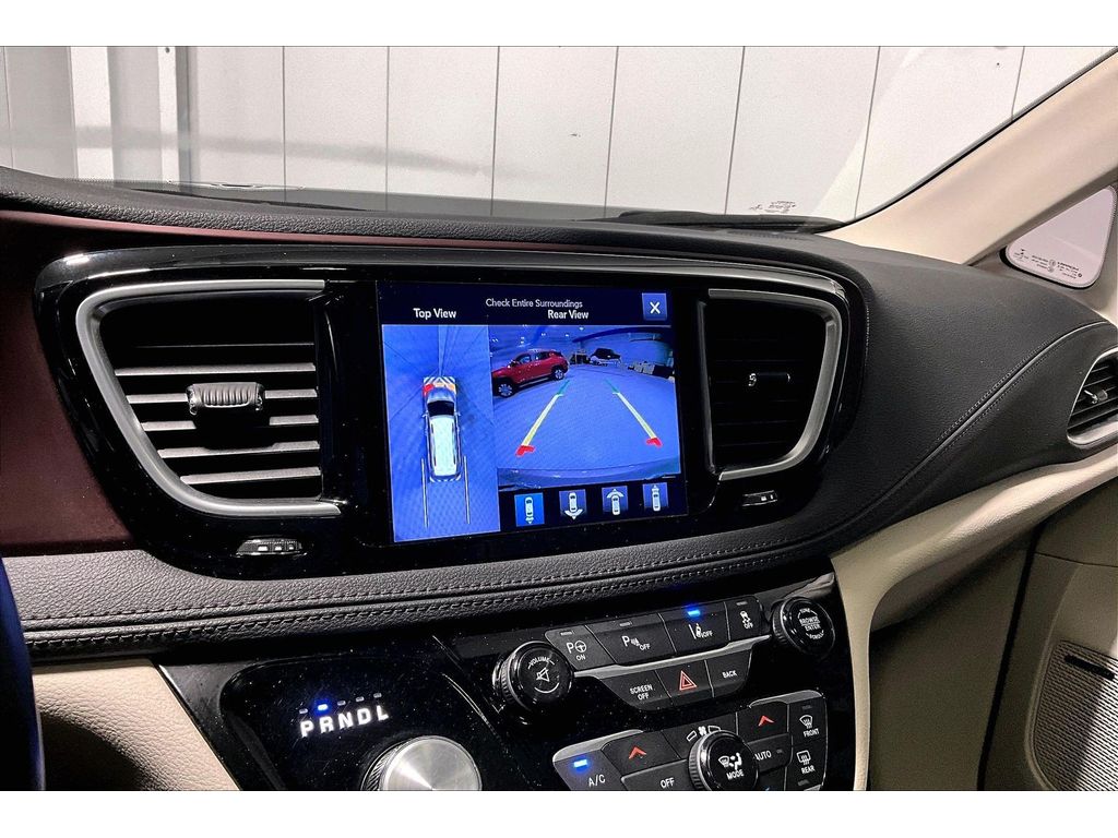 Used 2017 Chrysler Pacifica - photo 19