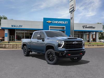 New 2025 Chevrolet Silverado 2500 LT Crew Cab 4WD Pickup for sale #205746 - photo 1