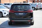 2023 Chrysler Pacifica FWD Minivan for sale #96057 - photo 2