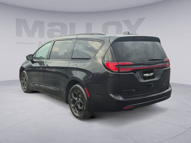 Used 2024 Chrysler Pacifica - photo 5