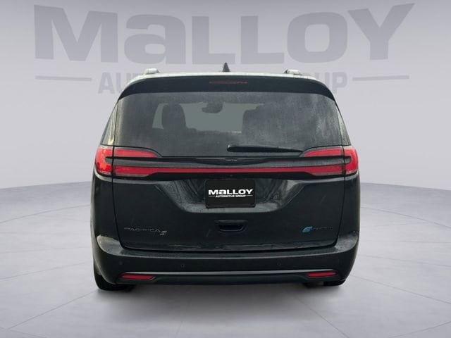 Used 2024 Chrysler Pacifica - photo 6