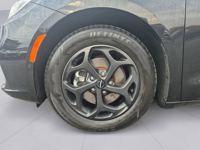 Used 2024 Chrysler Pacifica - photo 11