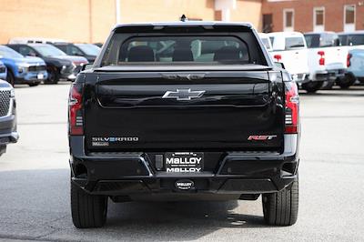 2024 Chevrolet Silverado EV Crew Cab 4WD Pickup for sale #R304383 - photo 2