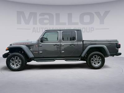 Used 2025 Jeep Gladiator - photo 1
