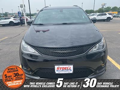 2018 Chrysler Pacifica FWD Minivan for sale #52297B - photo 2